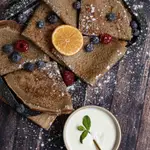 crepes de mil sans gluten aux fruits et fromage blanc