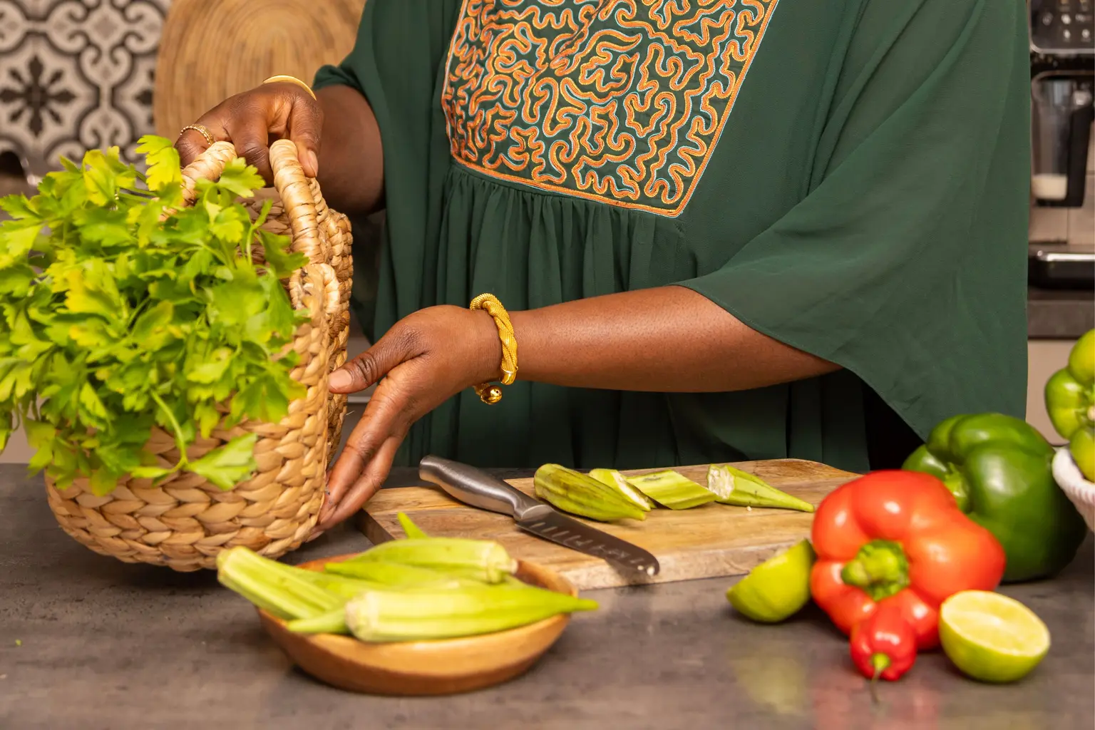 table de cuisine remplie de legume