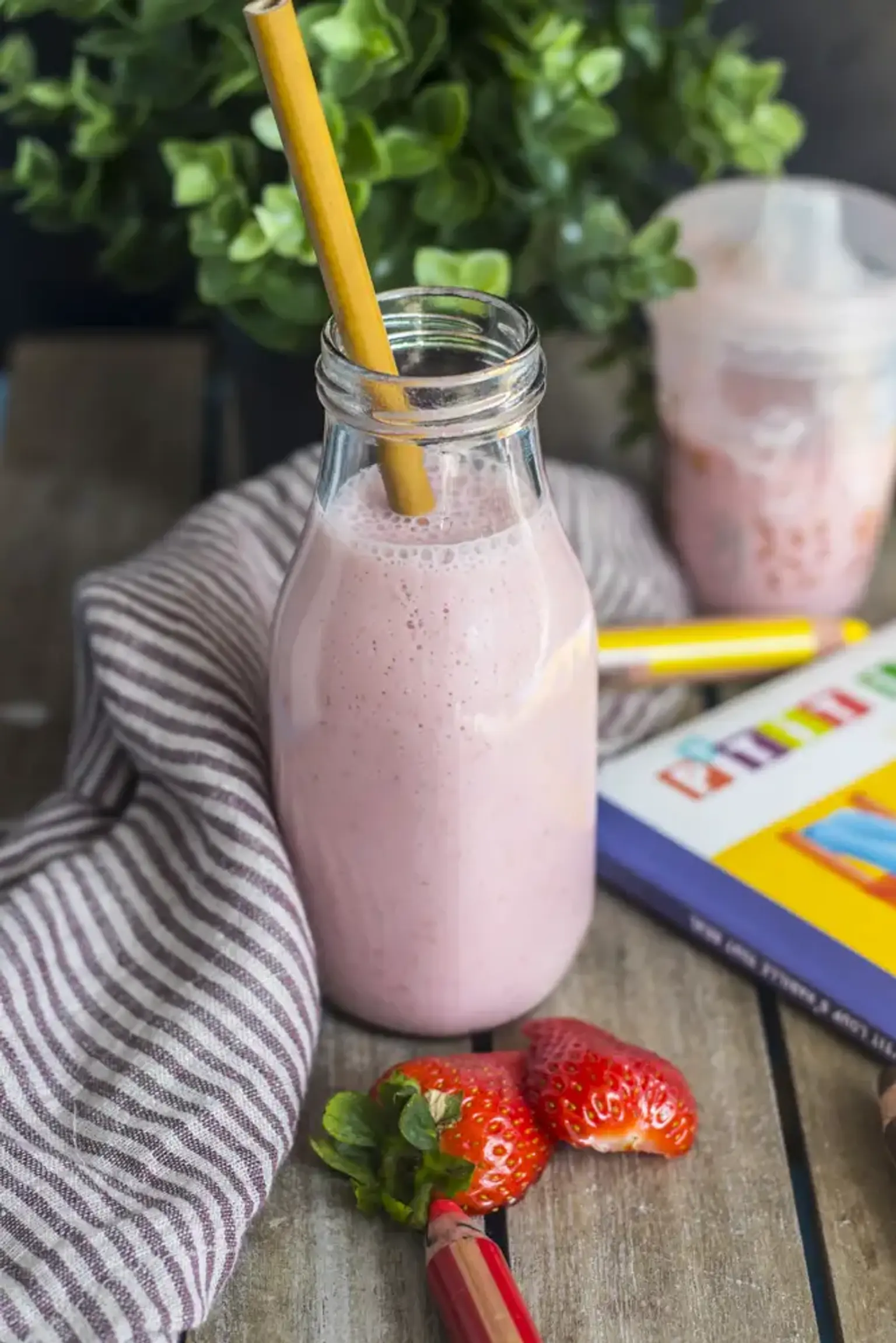 yaourt a boire a fraise et au bouye fruit du baobab