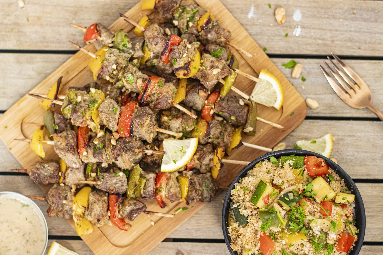 brochettes dagneau aux cacahuetes et au gingembre