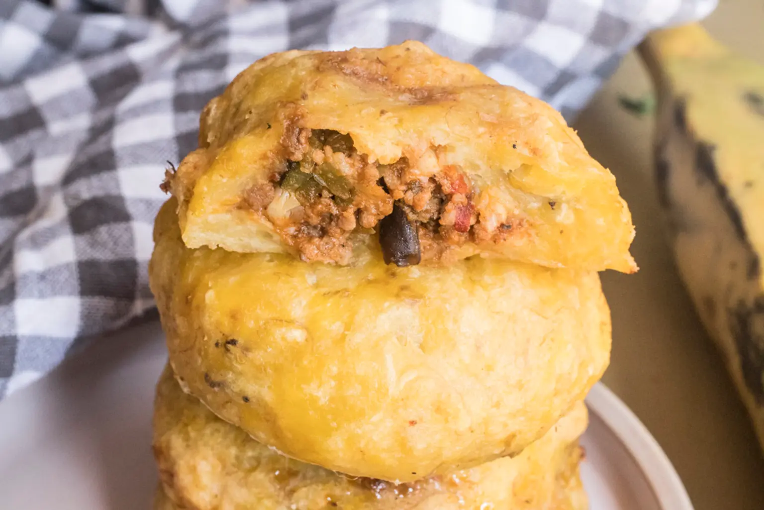 buns de bananes plantain farcis a la viande