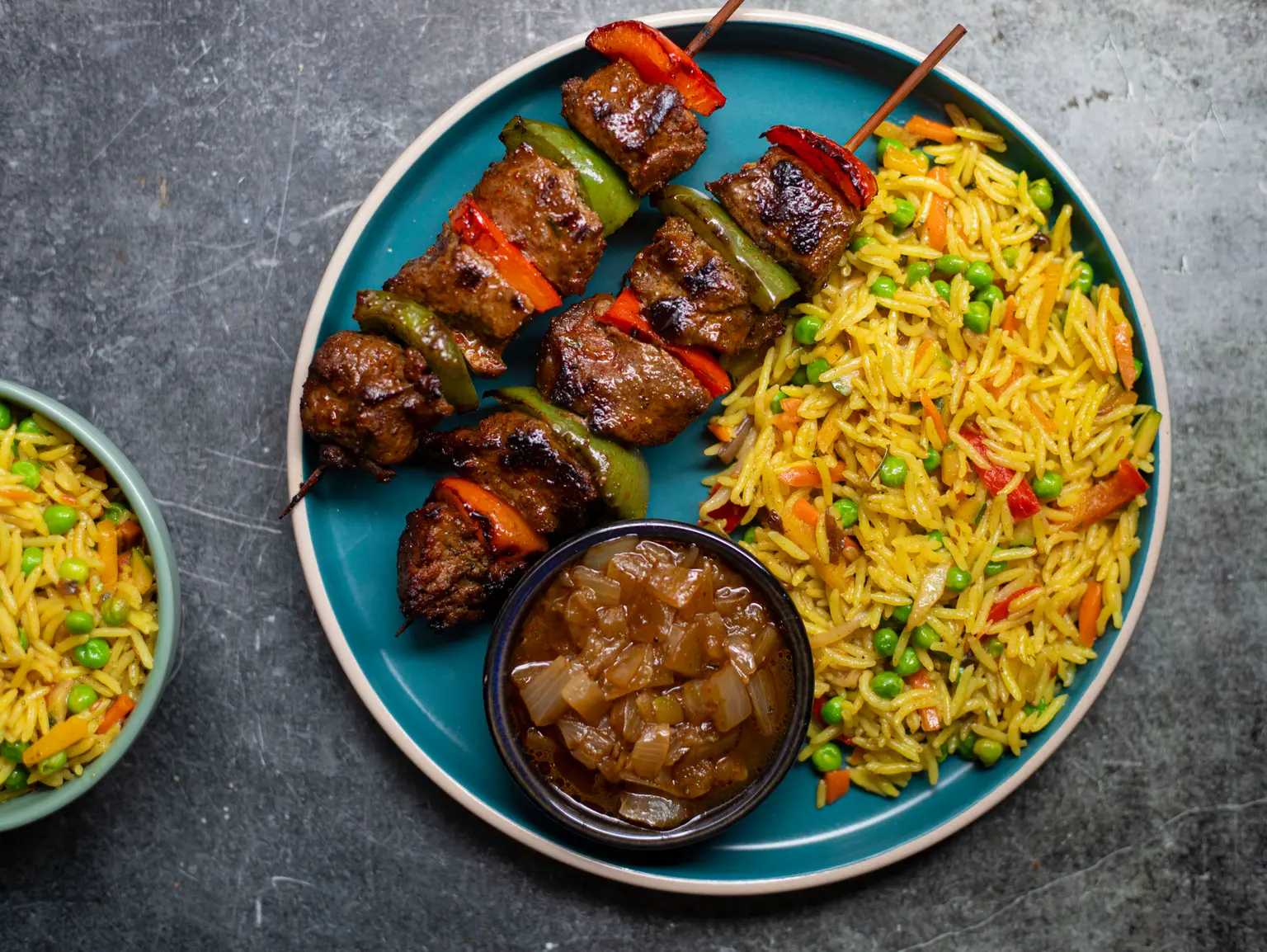 assiette brochettes boeuf