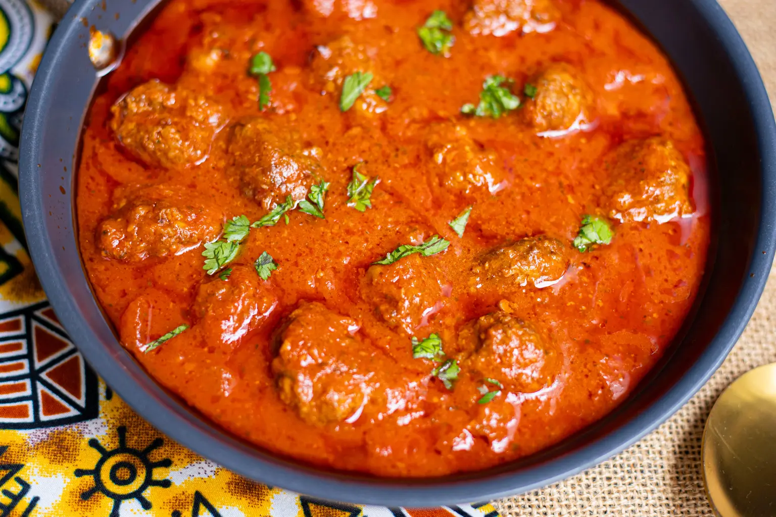boulettes de viande a la sauce tomate