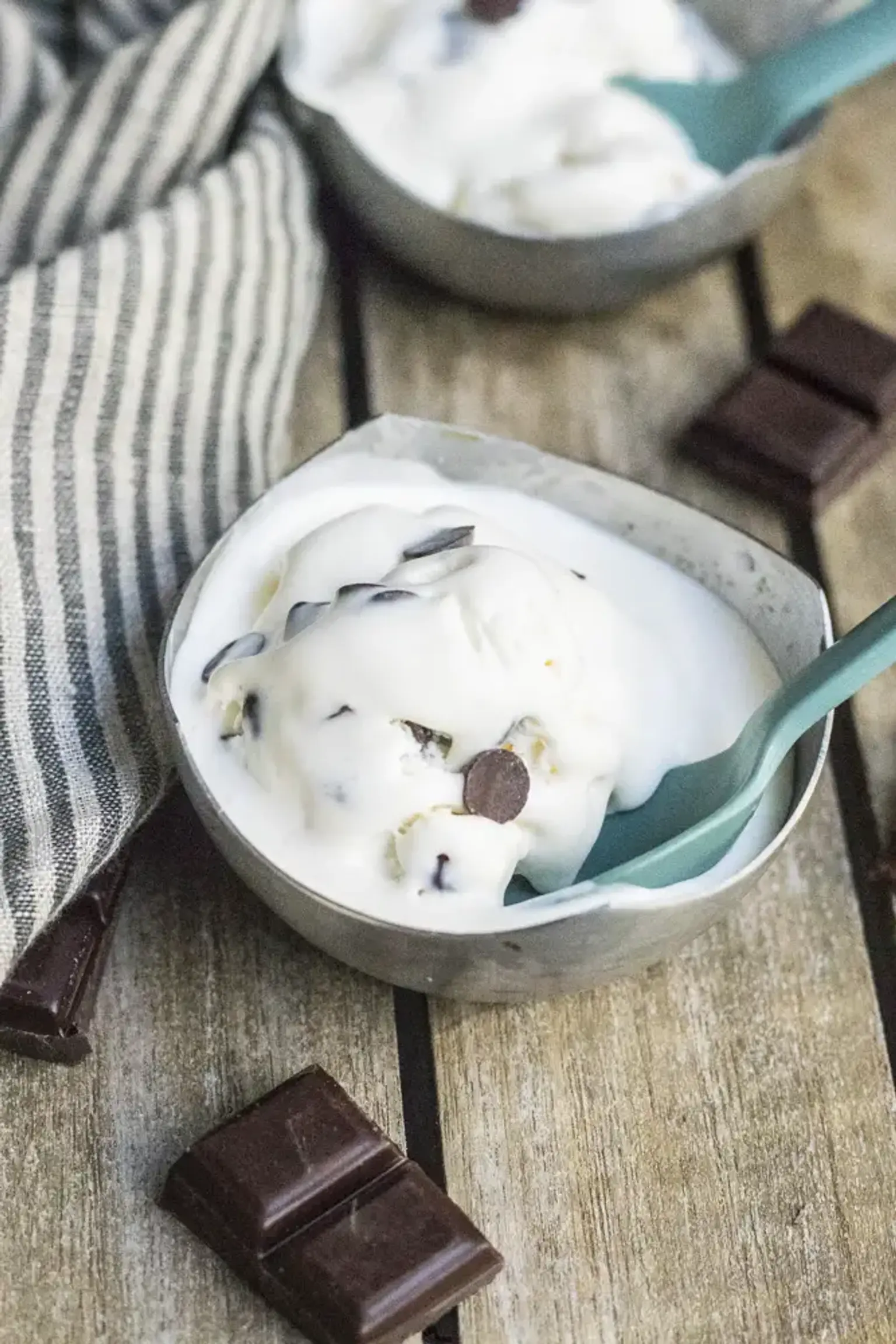 glace maison rapide a noix de coco et aux pepites de chocolat