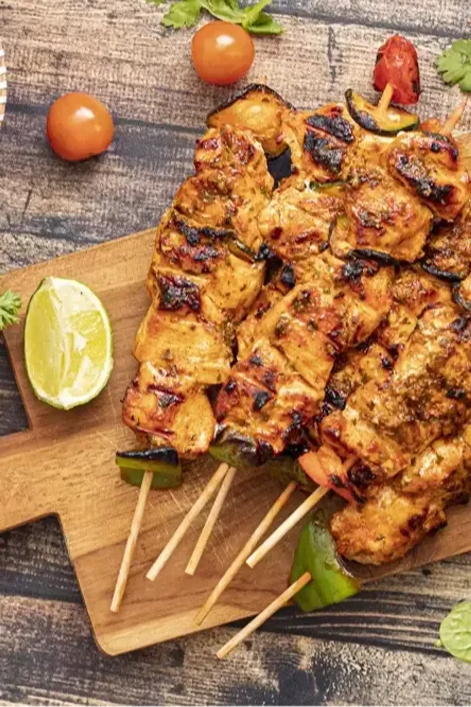 brochettes de poulet marinees a la tomate