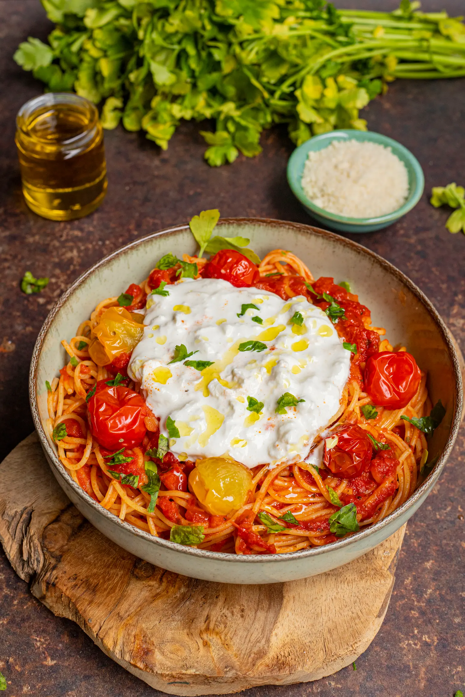 spagheti tomate burrata