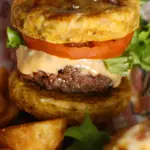 Plantain Burger Salade Tomage Fromage